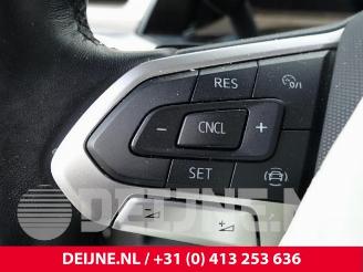 Volkswagen Multivan Multivan T7, MPV, 2021 1.4 eHybrid 16V picture 25