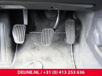 Volvo S-60 S60 I (RS/HV), Sedan, 2000 / 2010 2.4 20V 140 picture 17