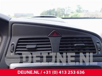 Volvo S-60 S60 I (RS/HV), Sedan, 2000 / 2010 2.4 20V 140 picture 24