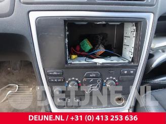 Volvo S-60 S60 I (RS/HV), Sedan, 2000 / 2010 2.4 20V 140 picture 29