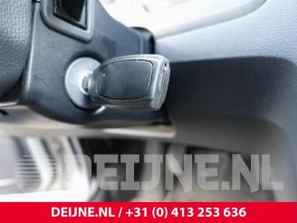 Volvo S-60 S60 I (RS/HV), Sedan, 2000 / 2010 2.4 20V 140 picture 23