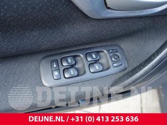 Volvo S-60 S60 I (RS/HV), Sedan, 2000 / 2010 2.4 20V 140 picture 16