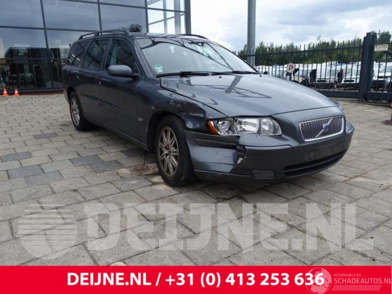 Volvo V-70 V70 (SW), Combi, 1999 / 2008 2.4 D5 20V