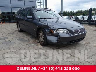 skadebil auto Volvo V-70 V70 (SW), Combi, 1999 / 2008 2.4 D5 20V 2005/7
