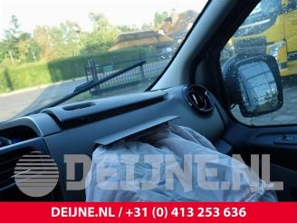 Renault Trafic Trafic (1FL/2FL/3FL/4FL), Van, 2014 1.6 dCi 95 picture 32