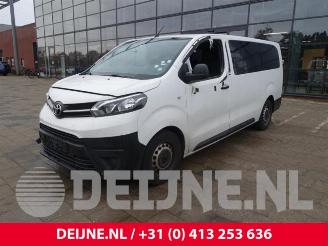 Toyota ProAce ProAce Verso, Bus, 2016 1.5 D-4D 120 picture 3