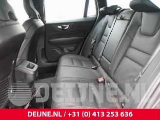 Volvo V-60 V60 II (ZW), Combi, 2018 2.0 B3 16V Mild Hybrid picture 30