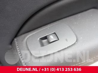 Volvo V-60 V60 II (ZW), Combi, 2018 2.0 B3 16V Mild Hybrid picture 26