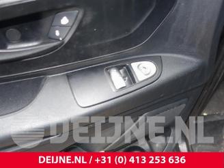 Mercedes Vito Vito Tourer (447.7), Bus, 2014 2.2 114 CDI 16V picture 17