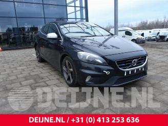 Damaged car Volvo V-40 V40 (MV), Hatchback 5-drs, 2012 / 2019 1.6 D2 2013/4