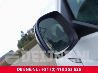 Volkswagen Transporter Transporter/Caravelle T6, Bus, 2015 / 2024 2.0 TSI picture 12