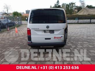 Volkswagen Transporter Transporter/Caravelle T6, Bus, 2015 / 2024 2.0 TSI picture 6