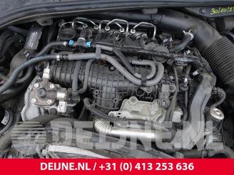 Volvo V-60 V60 I (FW/GW), Combi, 2010 / 2018 2.0 D4 16V picture 35
