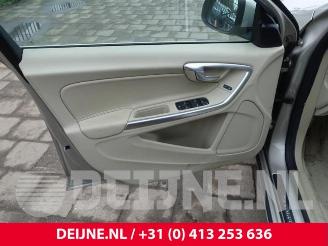Volvo V-60 V60 I (FW/GW), Combi, 2010 / 2018 2.0 D4 16V picture 17