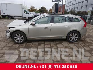 Volvo V-60 V60 I (FW/GW), Combi, 2010 / 2018 2.0 D4 16V picture 4