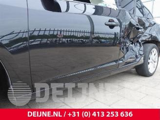 Volvo V-60 V60 I (FW/GW), Combi, 2010 / 2018 2.0 D3 16V picture 10