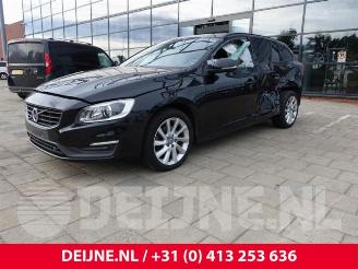 Volvo V-60 V60 I (FW/GW), Combi, 2010 / 2018 2.0 D3 16V picture 3