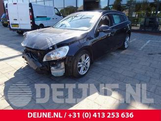 Volvo V-60 V60 I (FW/GW), Combi, 2010 / 2018 2.0 D3 20V picture 3