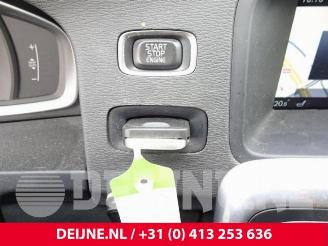Volvo V-60 V60 I (FW/GW), Combi, 2010 / 2018 2.0 D2 16V picture 31
