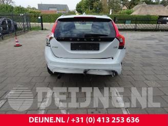 Volvo V-60 V60 I (FW/GW), Combi, 2010 / 2018 2.0 D2 16V picture 6