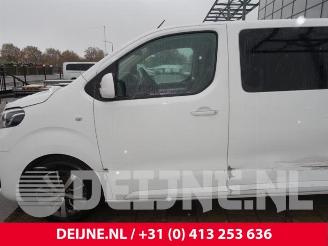 Toyota ProAce ProAce Verso, Bus, 2016 2.0 D-4D 150 16V picture 17