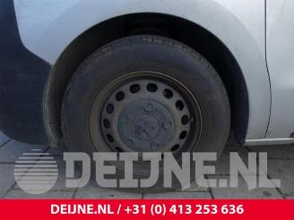 Peugeot Expert Expert (V1/VA/VB/VE/VF/VT/VY), Van, 2016 2.0 Blue HDi 120 16V picture 10