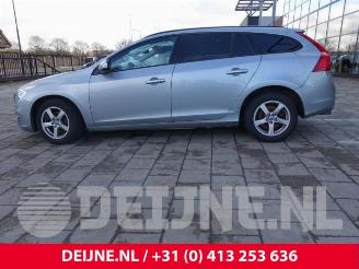 Volvo V-60 V60 I (FW/GW), Combi, 2010 / 2018 2.0 D3 20V picture 5