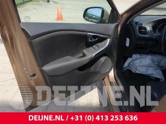 Volvo V-40 V40 (MV), Hatchback 5-drs, 2012 / 2019 1.6 D2 picture 16