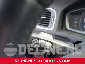 Volvo V-60 V60 I (FW/GW), Combi, 2010 / 2018 2.0 T3 16V picture 30
