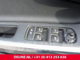 Volvo V-60 V60 I (FW/GW), Combi, 2010 / 2018 2.0 T3 16V picture 31