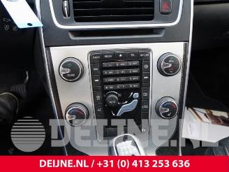 Volvo V-60 V60 I (FW/GW), Combi, 2010 / 2018 2.0 T3 16V picture 21