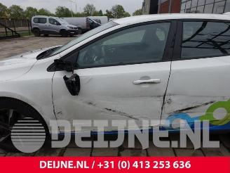 Volvo V-40 V40 (MV), Hatchback 5-drs, 2012 / 2019 2.0 D4 16V picture 12