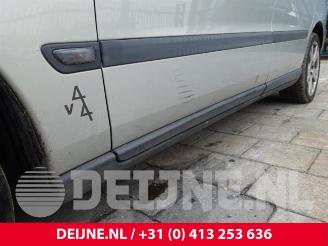 Volvo V-70 V70 (SW), Combi, 1999 / 2008 2.4 20V 170 picture 11