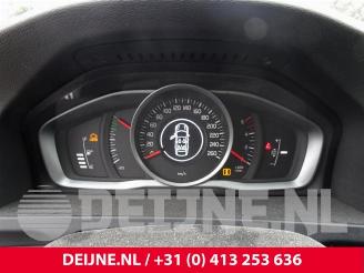 Volvo V-60 V60 I (FW/GW), Combi, 2010 / 2018 1.6 DRIVe picture 28