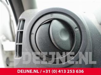 Renault Master Master III (MA/MB/MC/MD/MH/MF/MG/MH), Van, 2010 2.3 dCi 150 16V picture 26