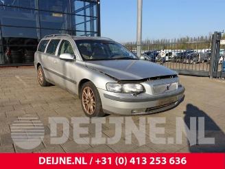 Sloopauto Volvo V-70 V70 (SW), Combi, 1999 / 2008 2.3 T5 20V 2000/6