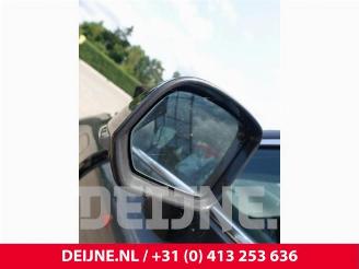 Volvo V-60 V60 II (ZW), Combi, 2018 2.0 T8 16V Plug-in Hybrid AWD picture 15