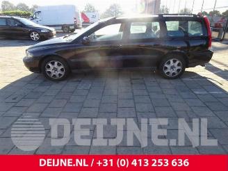 Volvo V-70 V70 (SW), Combi, 1999 / 2008 2.4 20V 140 picture 5