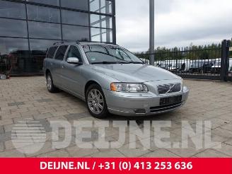 Vrakbiler auto Volvo V-70 V70 (SW), Combi, 1999 / 2008 2.4 D5 20V 2008/3