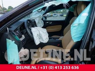 Volvo Xc-60 XC60 II (UZ), SUV, 2017 2.0 T8 16V Recharge, Twin Engine AWD picture 20