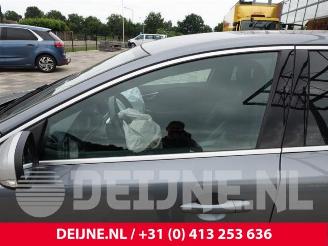 Volvo V-40 V40 (MV), Hatchback 5-drs, 2012 / 2019 2.0 D2 16V picture 13