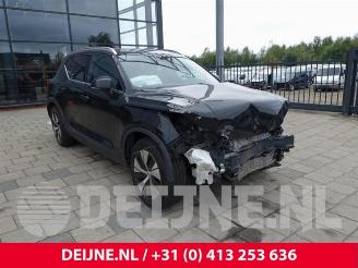 Salvage car Volvo XC40 XC40 (XZ), SUV, 2017 1.5 T4 Plug-in Hybrid 12V 2021/4