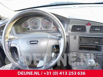 Volvo V-70 V70 (SW), Combi, 1999 / 2008 2.4 20V 170 picture 31