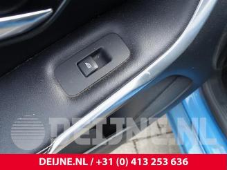 Volvo V-40 V40 (MV), Hatchback 5-drs, 2012 / 2019 1.6 D2 picture 17