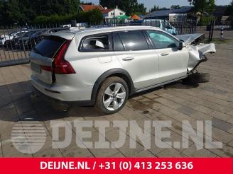 Volvo V-60 V60 Cross Country I (FZ), Combi, 2010 / 2018 2.0 D3 16V picture 6