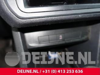 Volkswagen Caddy Caddy IV, Van, 2015 2.0 TDI 102 picture 27