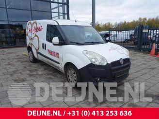 Coche siniestrado Fiat Doblo Doblo Cargo (263), Van, 2010 1.6 D Multijet 2010/11