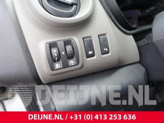 Renault Trafic Trafic (1FL/2FL/3FL/4FL), Van, 2014 1.6 dCi 90 picture 26