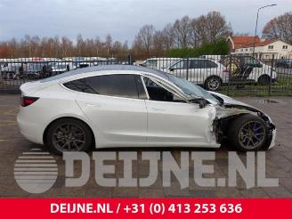 Tesla Model 3 Model 3, Sedan, 2017 Long Range AWD 75 kWh picture 8