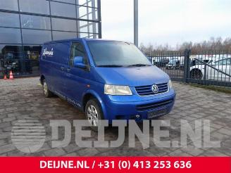 Schadeauto Volkswagen Transporter Transporter T5, Van, 2003 / 2015 2.5 TDi 2006/9